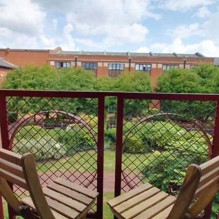 Kay Star Living Apartamento Birmingham Exterior foto