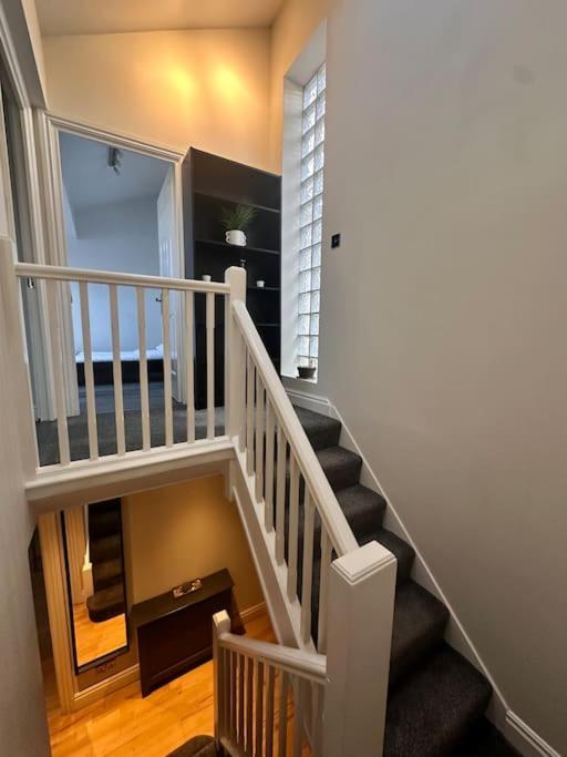 Kay Star Living Apartamento Birmingham Exterior foto