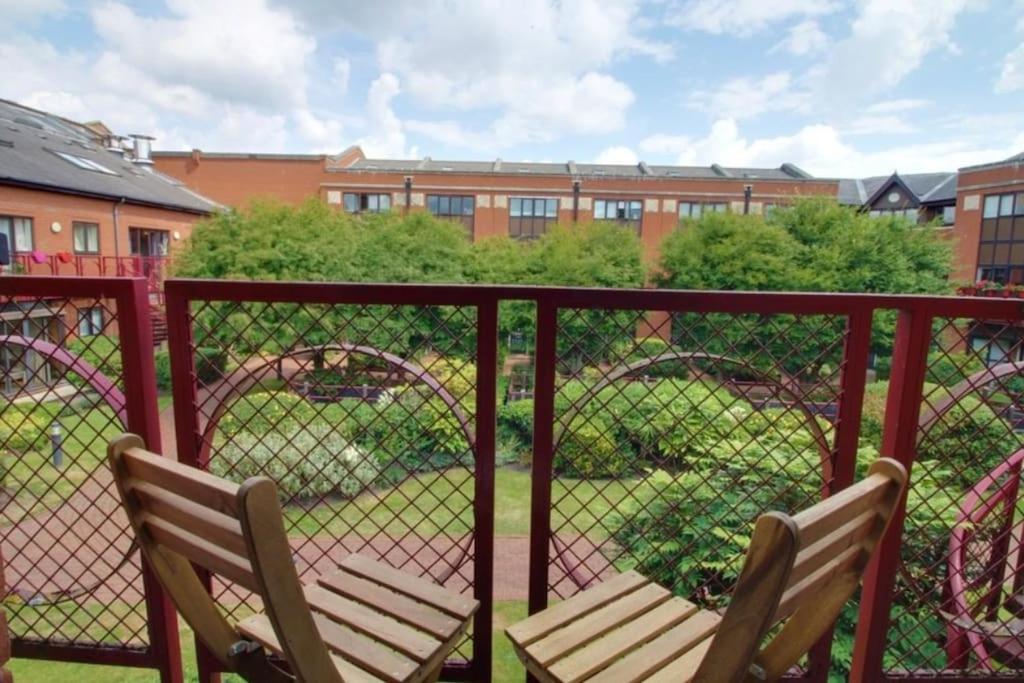 Kay Star Living Apartamento Birmingham Exterior foto